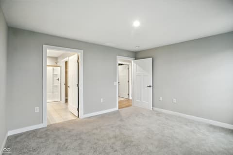 Photo of 1275 Gunnison Drive, Greenfield, IN