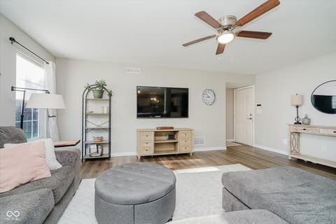 Photo of 532 Zephyr Way, Westfield, IN