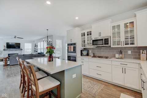 Photo of 16387 Maines Valley Drive, Noblesville, IN