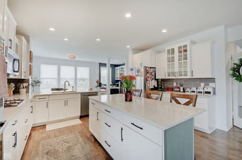 Photo of 16387 Maines Valley Drive, Noblesville, IN