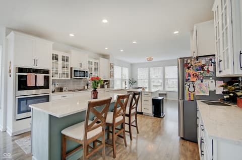 Photo of 16387 Maines Valley Drive, Noblesville, IN