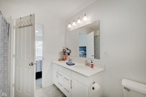 Photo of 16387 Maines Valley Drive, Noblesville, IN
