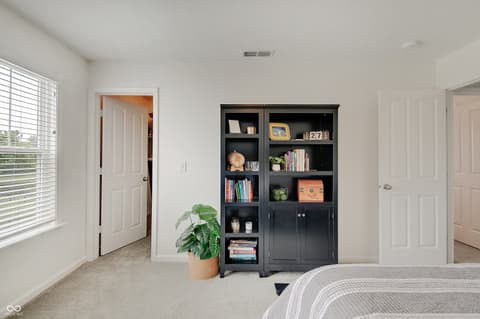 Photo of 16387 Maines Valley Drive, Noblesville, IN