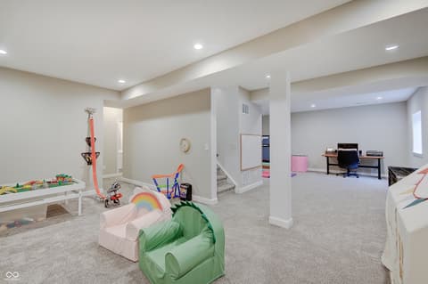 Photo of 16387 Maines Valley Drive, Noblesville, IN
