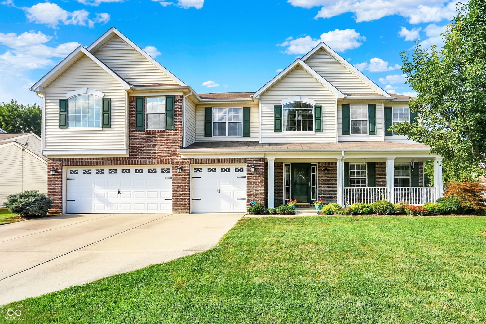 Front exterior at 11162 Cobia Place, Noblesville, IN