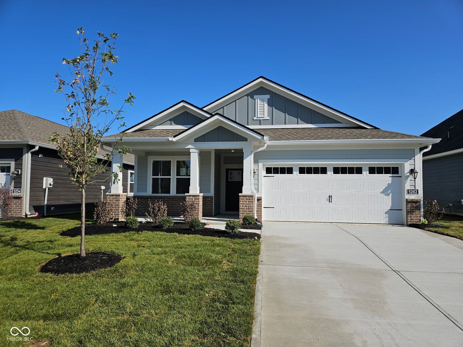 Photo of 5262 Nettleton Way, Avon, IN