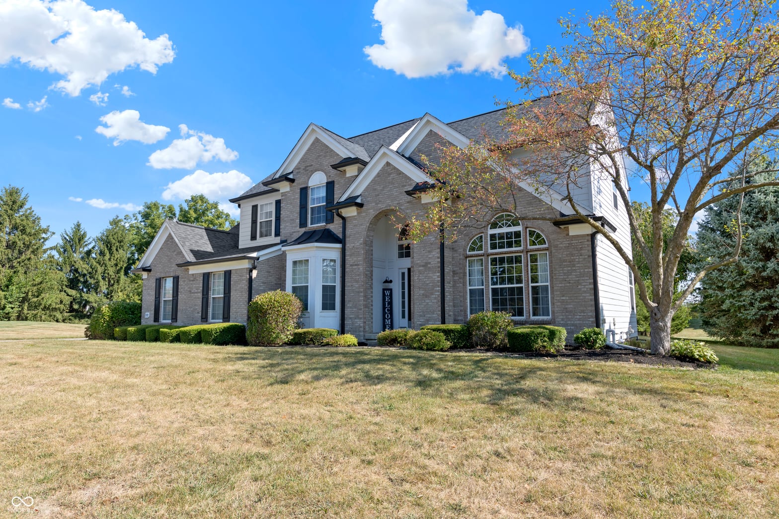 Photo of 302 E Columbine Lane, Westfield, IN