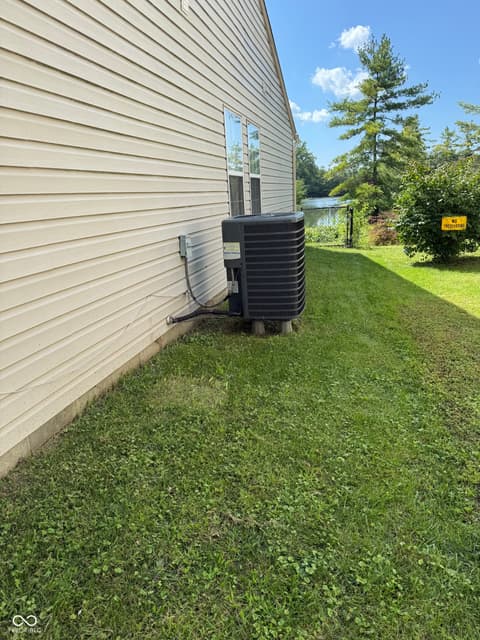 Yard at 1635 Remington Court, Indianapolis, IN