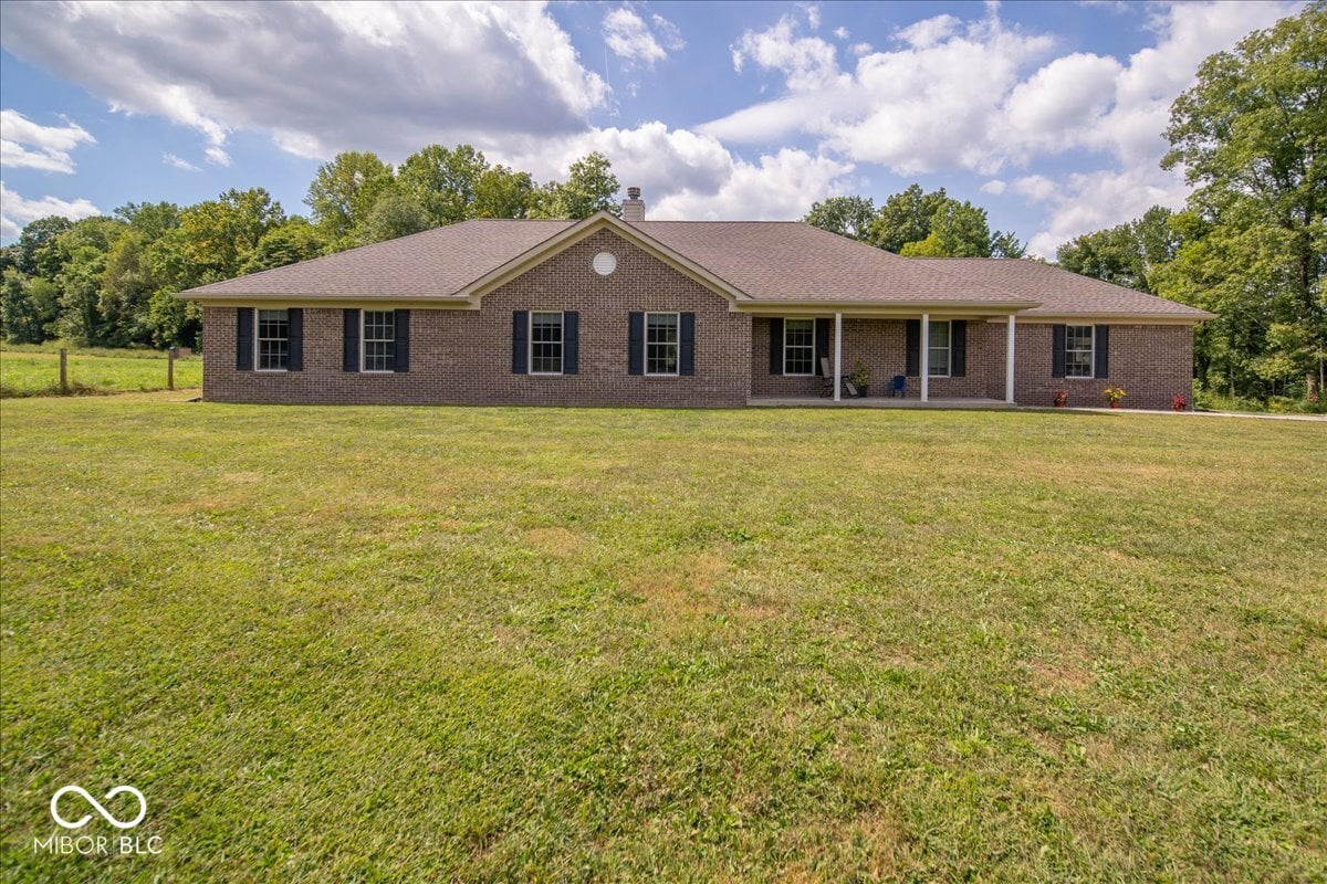 Front exterior at 10302 S County Road 10 E, Cloverdale, IN