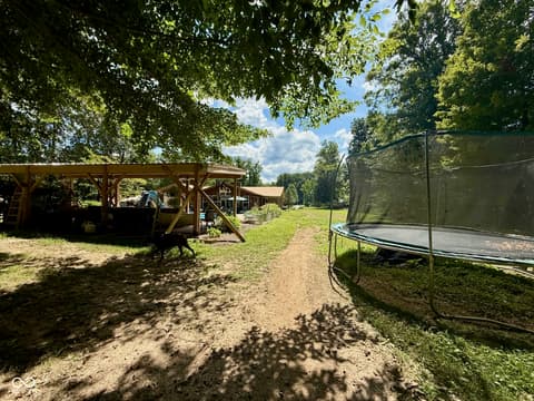 Yard at 2500 S Edgewood Cove, Martinsville, IN