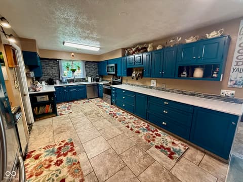 Kitchen at 2500 S Edgewood Cove, Martinsville, IN