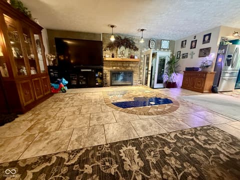 Living room at 2500 S Edgewood Cove, Martinsville, IN