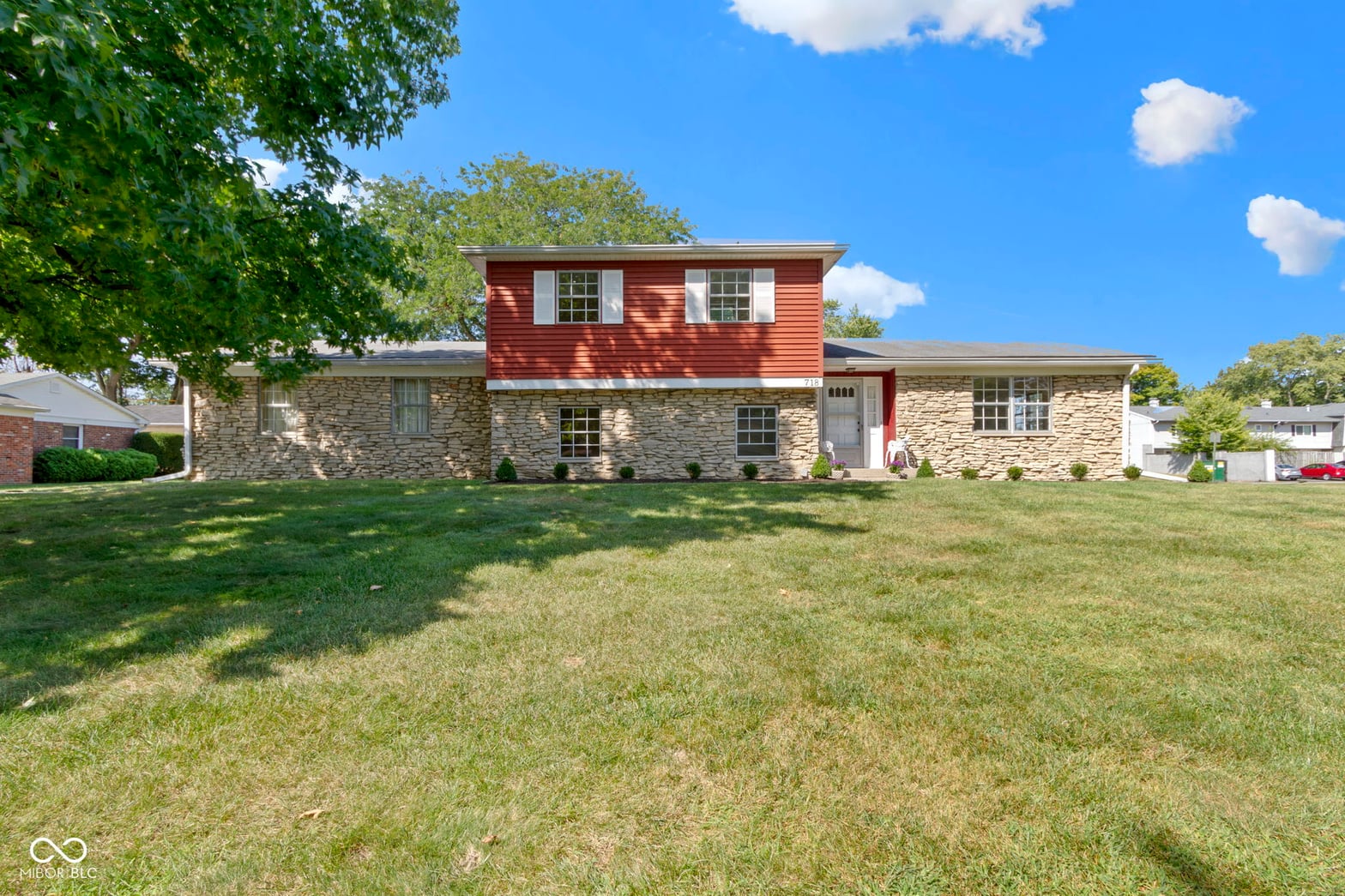 Photo of 718 Bradford Circle, Indianapolis, IN