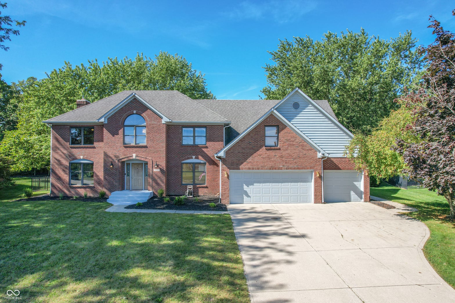 Photo of 2452 Whispering Way, Indianapolis, IN