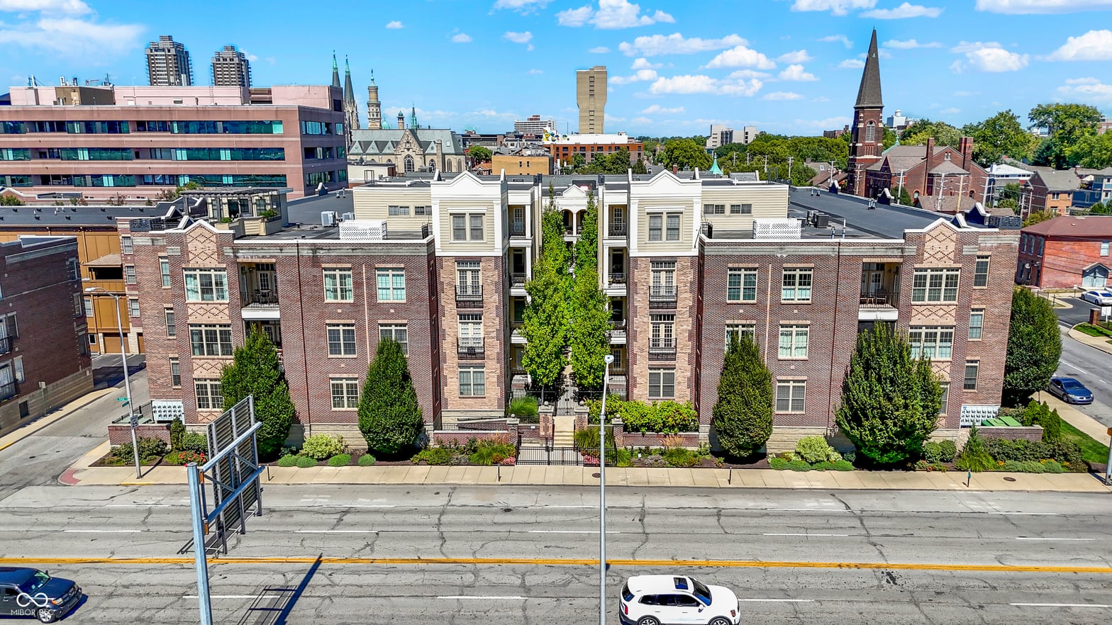 Photo of 450 E Ohio Street, Indianapolis, IN