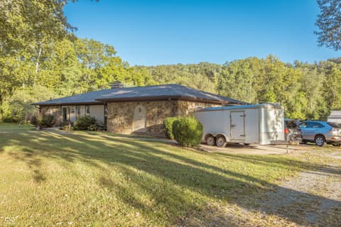 Photo of 5427 State Road 46 East E, Nashville, IN