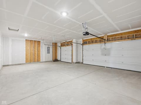 Photo of 914 Angilee Way, Lebanon, IN