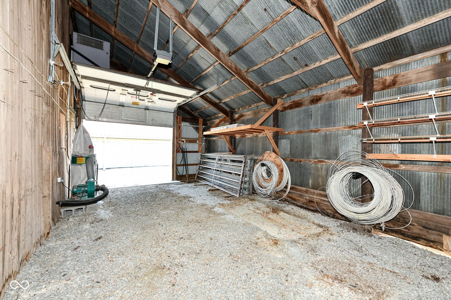 Barn