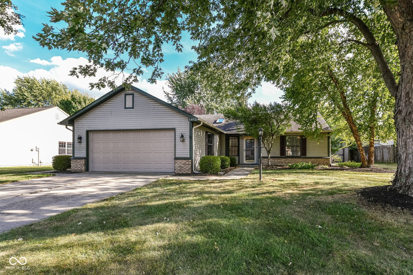 Front exterior at 5493 Allison Way, Noblesville, IN