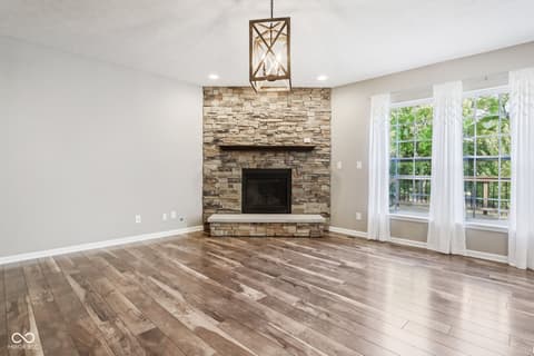 Living room at 4862 Waterhaven Drive, Noblesville, IN