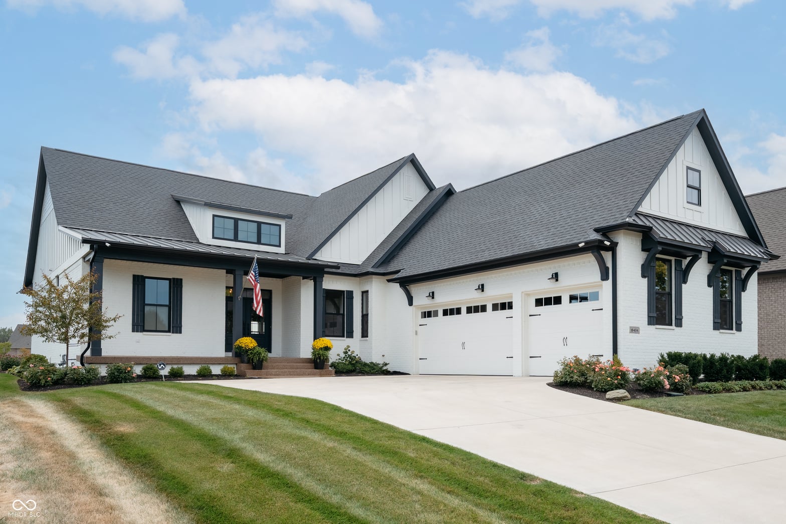 Front exterior at 16404 Grand Cypress Drive, Noblesville, IN
