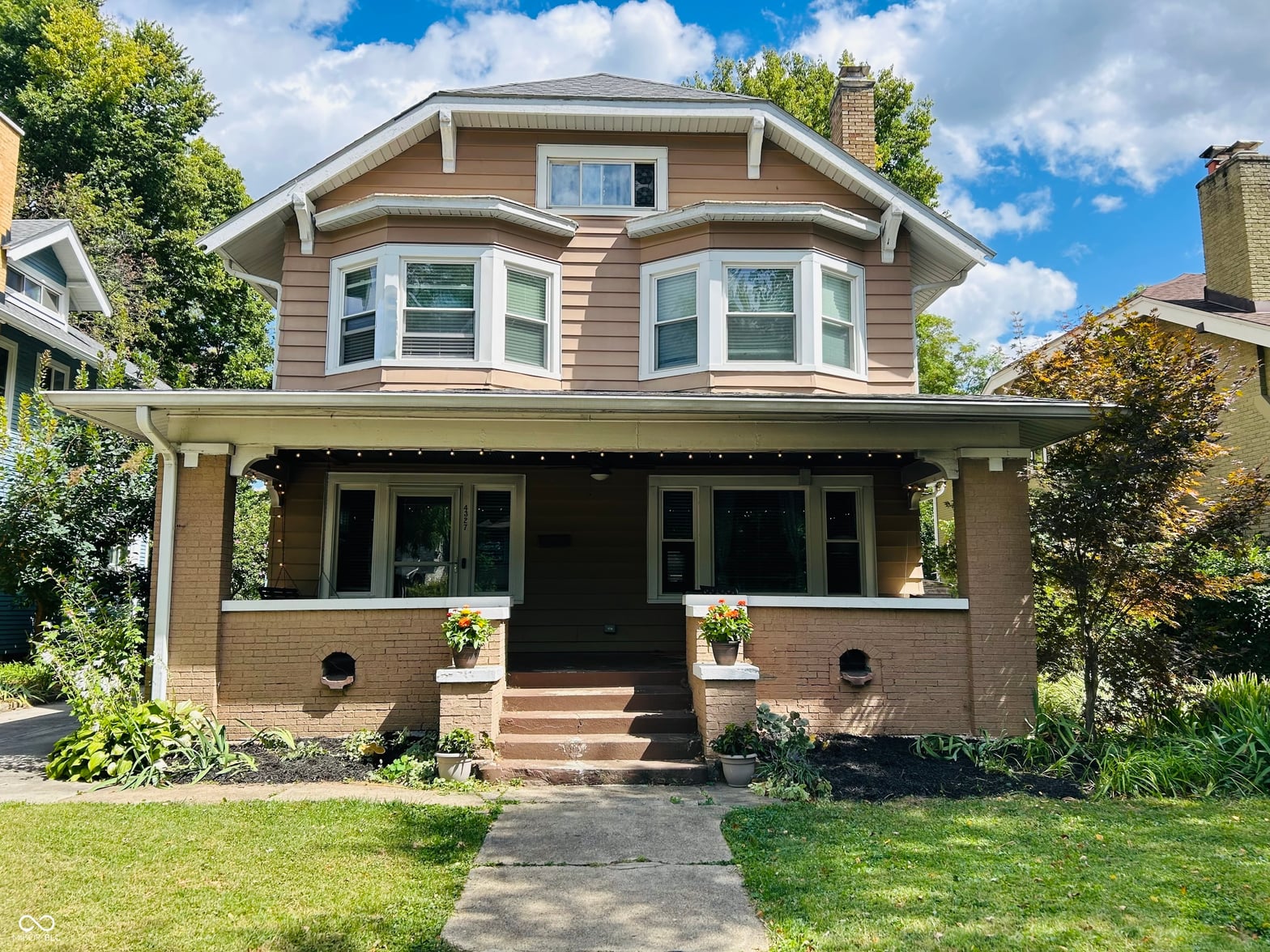 Photo of 4327 Broadway Street, Indianapolis, IN