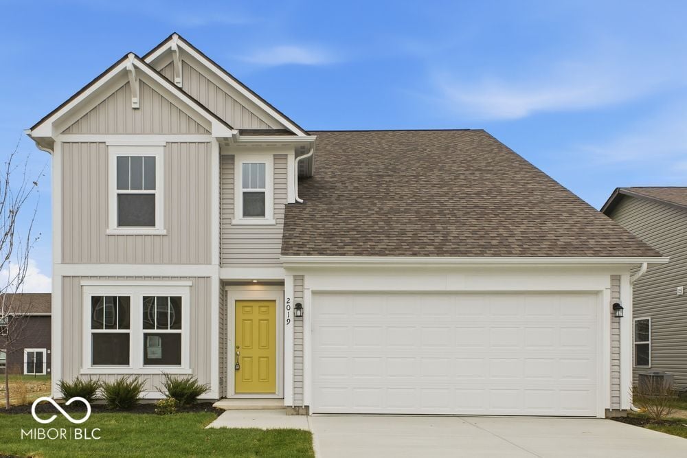 Photo of 2019 Oak Leaf Way, Shelbyville, IN