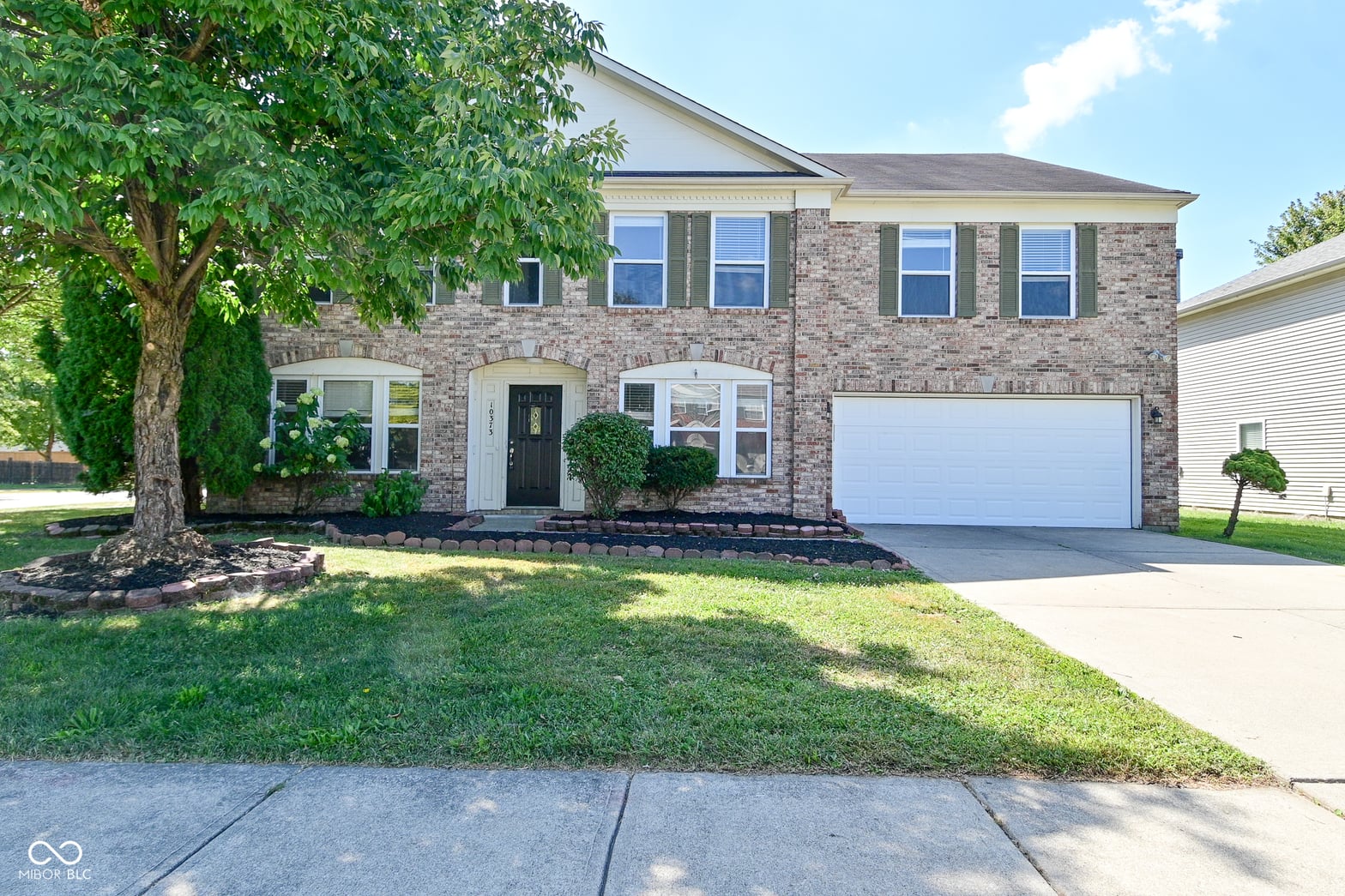 Front exterior at 10373 Camby Crossing, Fishers, IN
