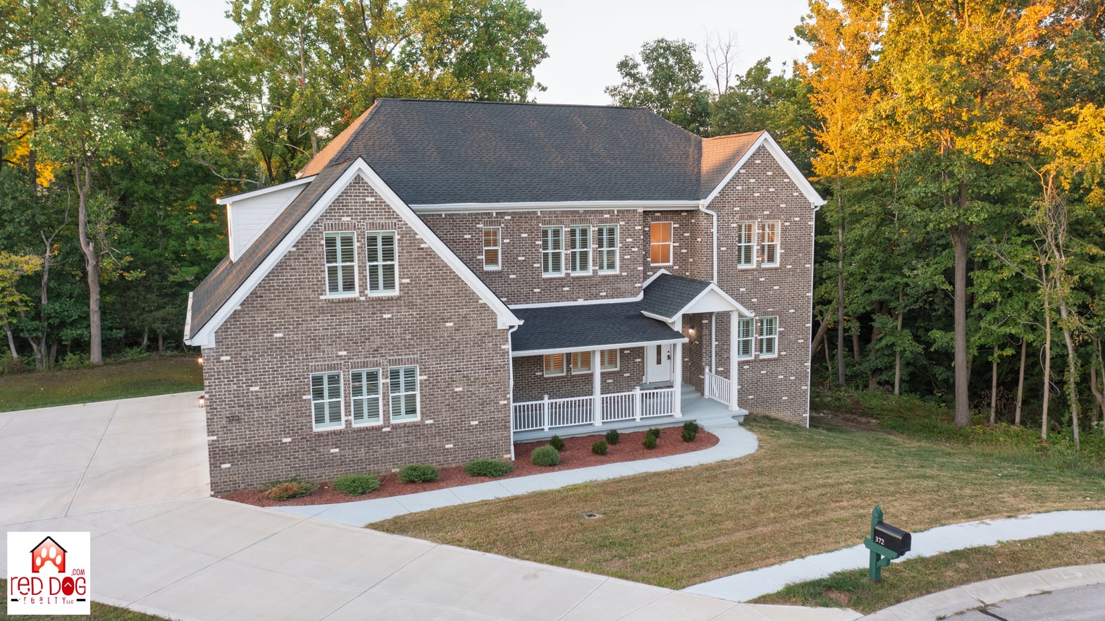 Photo of 372 Foxboro Drive, Avon, IN
