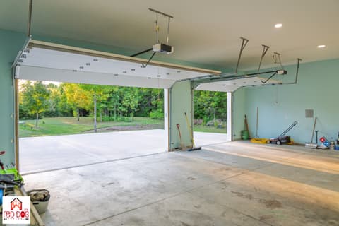 Photo of 372 Foxboro Drive, Avon, IN