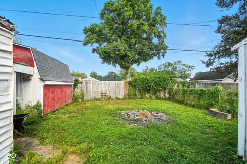 Yard at 1105 Worcester Avenue, Indianapolis, IN
