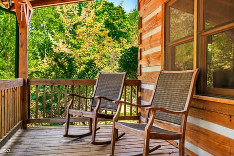 Outdoor living area at 9601 Buffalo Pike, Freetown, IN