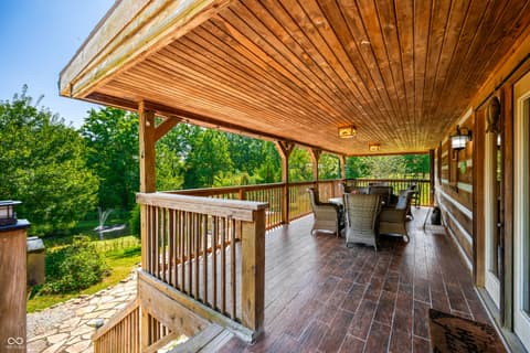 Outdoor living area at 9601 Buffalo Pike, Freetown, IN