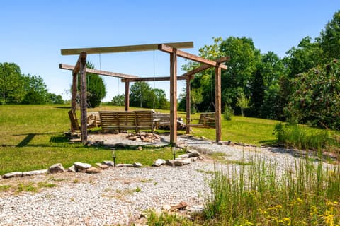 Yard at 9601 Buffalo Pike, Freetown, IN