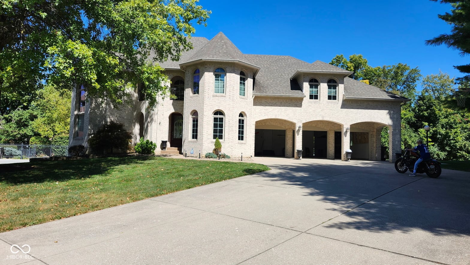 Photo of 26 Forrests Edge Court, Indianapolis, IN