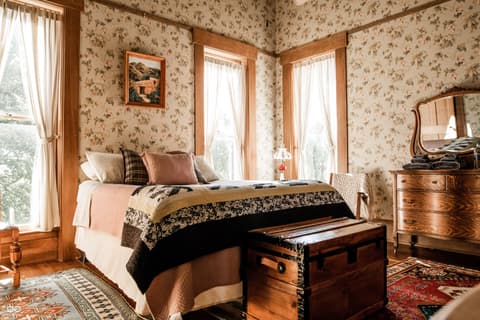 Bedroom at 2710 E State Road 32, Crawfordsville, IN
