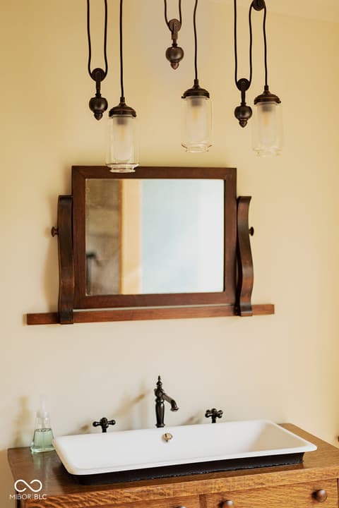 Bathroom at 2710 E State Road 32, Crawfordsville, IN