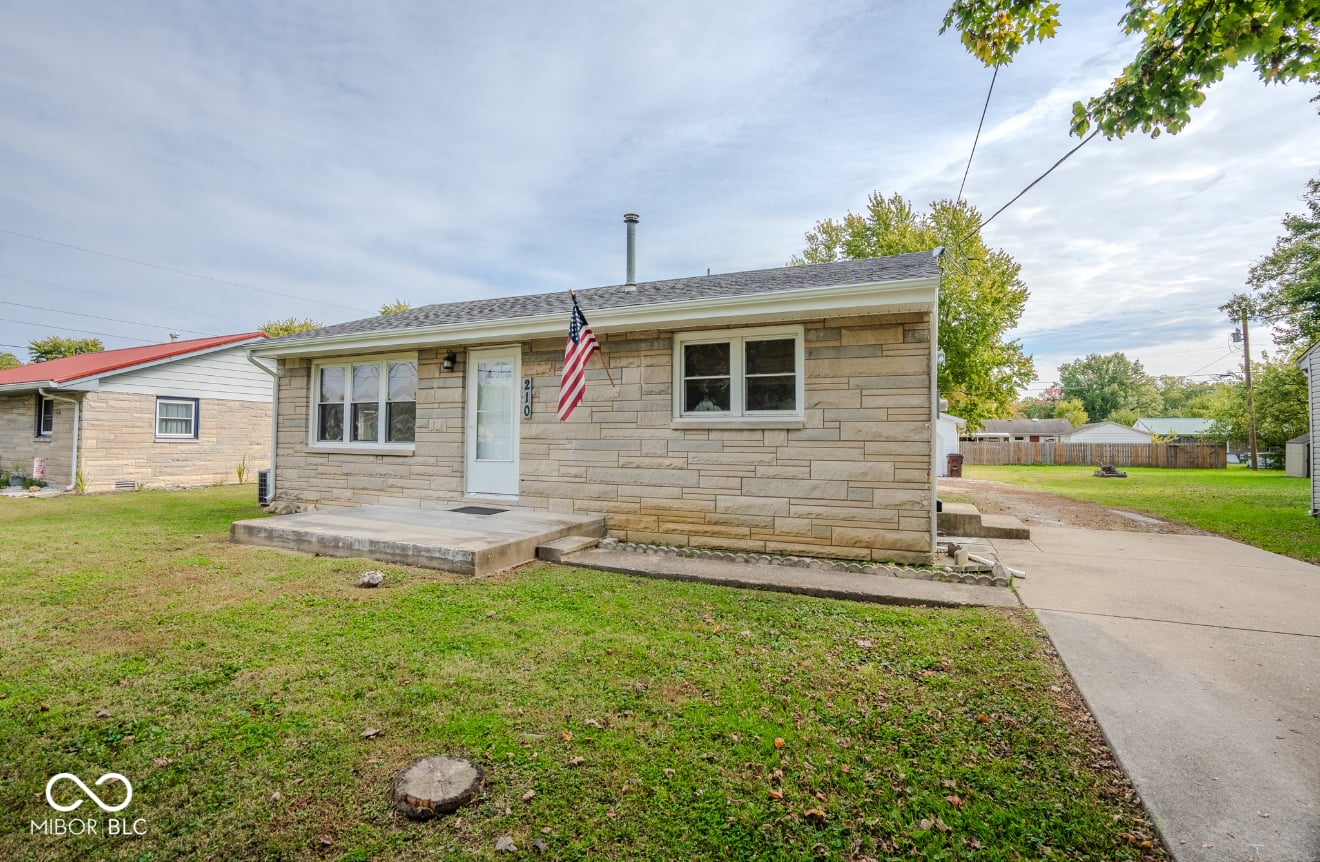 Front exterior at 210 Norris Avenue, North Vernon, IN