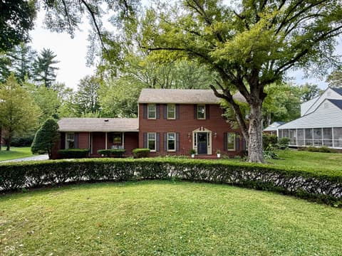 925 Forest Drive