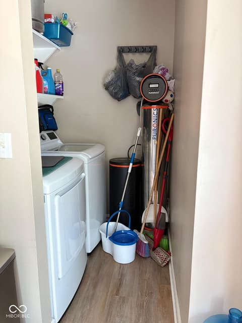 Laundry room at 5420 W 62nd Street, Indianapolis, IN