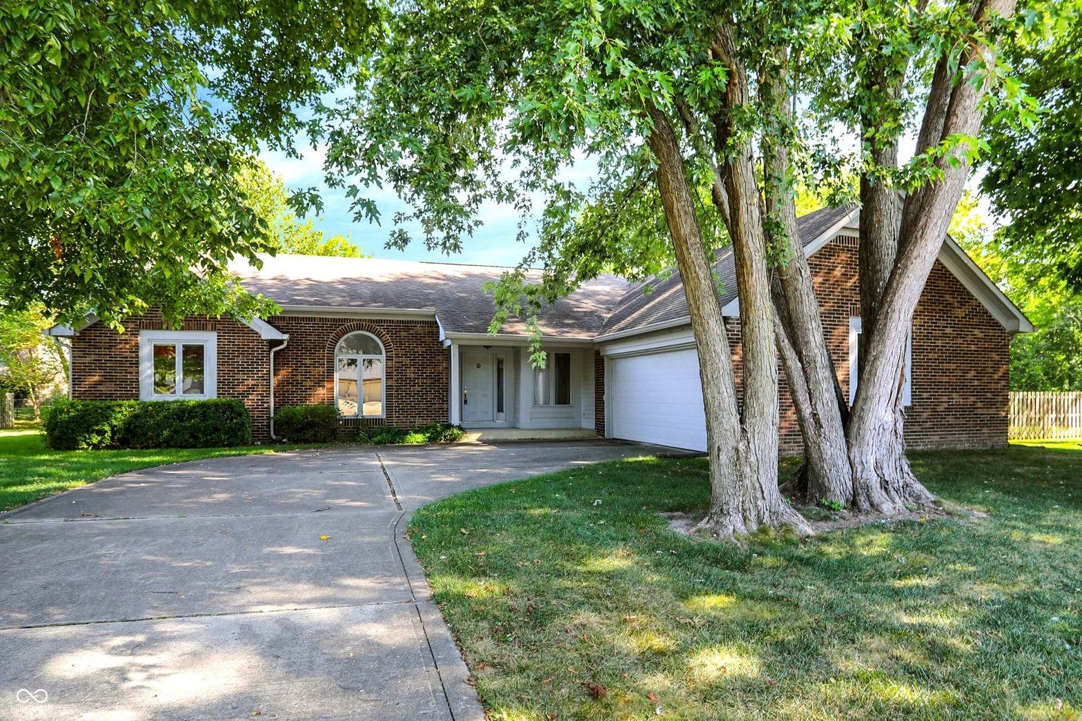 Front exterior at 11662 Gulfstream Drive, Fishers, IN
