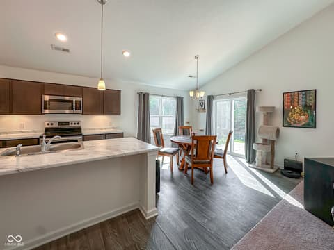 Photo of 2127 Abbey Lane, Columbus, IN