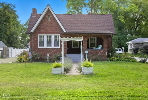 2824 S Pennsylvania Street