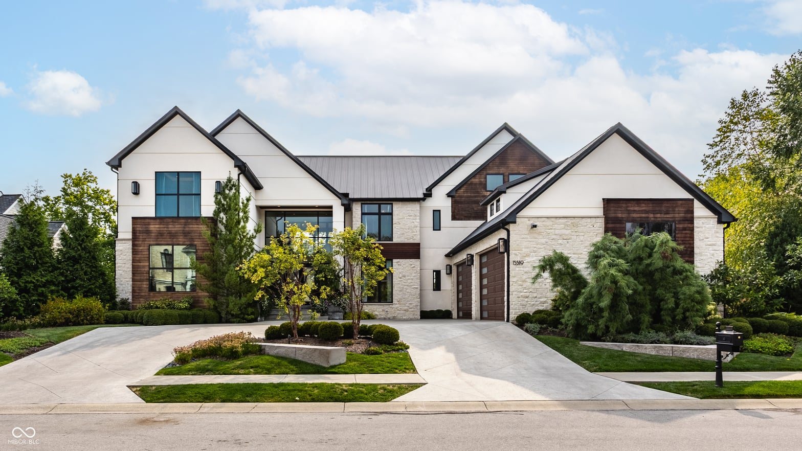 Photo of 15519 Hidden Oaks Lane, Carmel, IN
