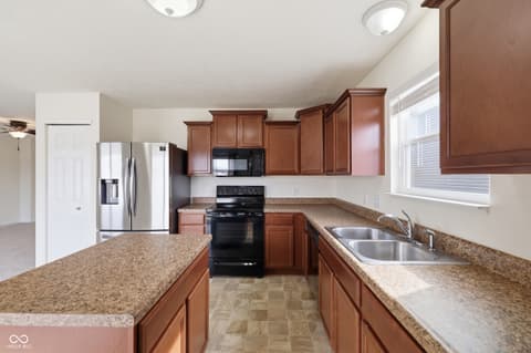 Photo of 1732 Dogwood Lake Way, Indianapolis, IN