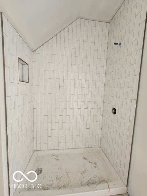 Photo of 1318 Forest Grove Lane, North Vernon, IN