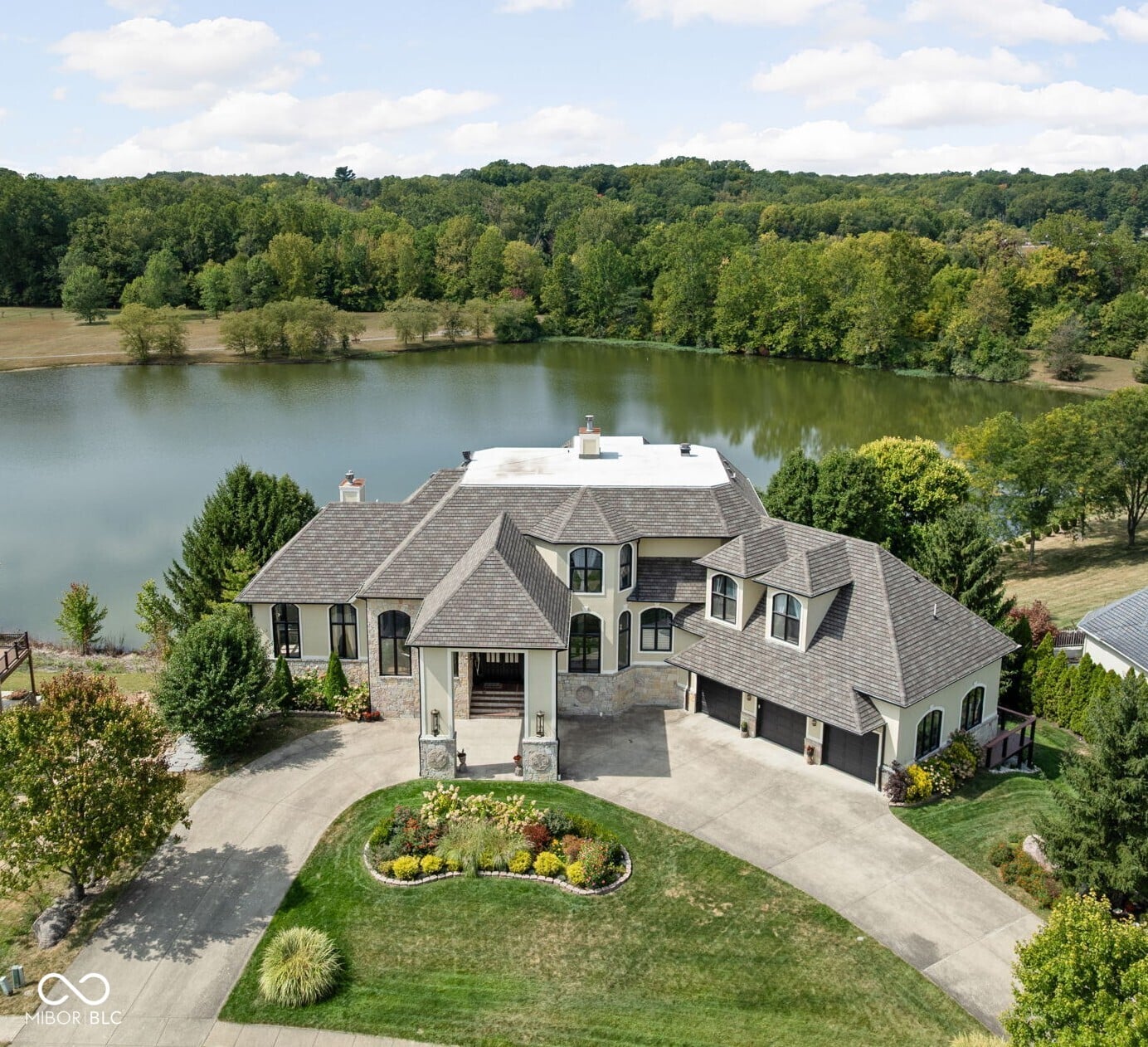 Photo of 8816 Waterside Drive, Indianapolis, IN