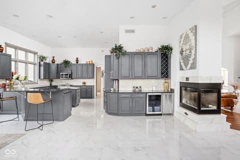 Photo of 8816 Waterside Drive, Indianapolis, IN