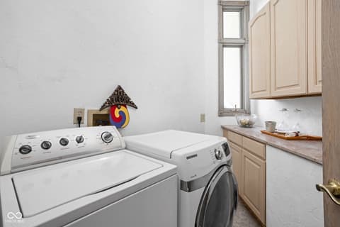 Photo of 8816 Waterside Drive, Indianapolis, IN