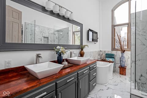 Photo of 8816 Waterside Drive, Indianapolis, IN